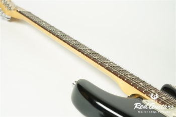 American Deluxe Stratocaster Plus HSS - Mystic Black